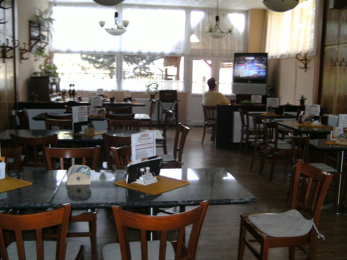 Fenyo Panzio Bed & Breakfast Mezokovesd Ngoại thất bức ảnh